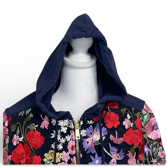 Boston Proper Navy Floral Embroidered Hoodie Jacket Size Small - Picture 2 of 11